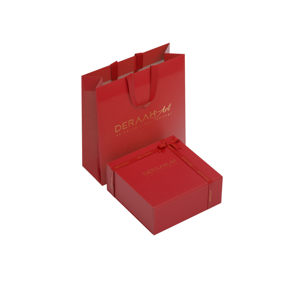 تغليف فاخر وسط لون أحمر