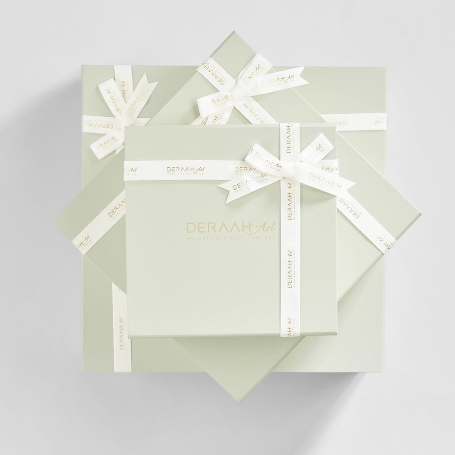 Large art shield packaging set