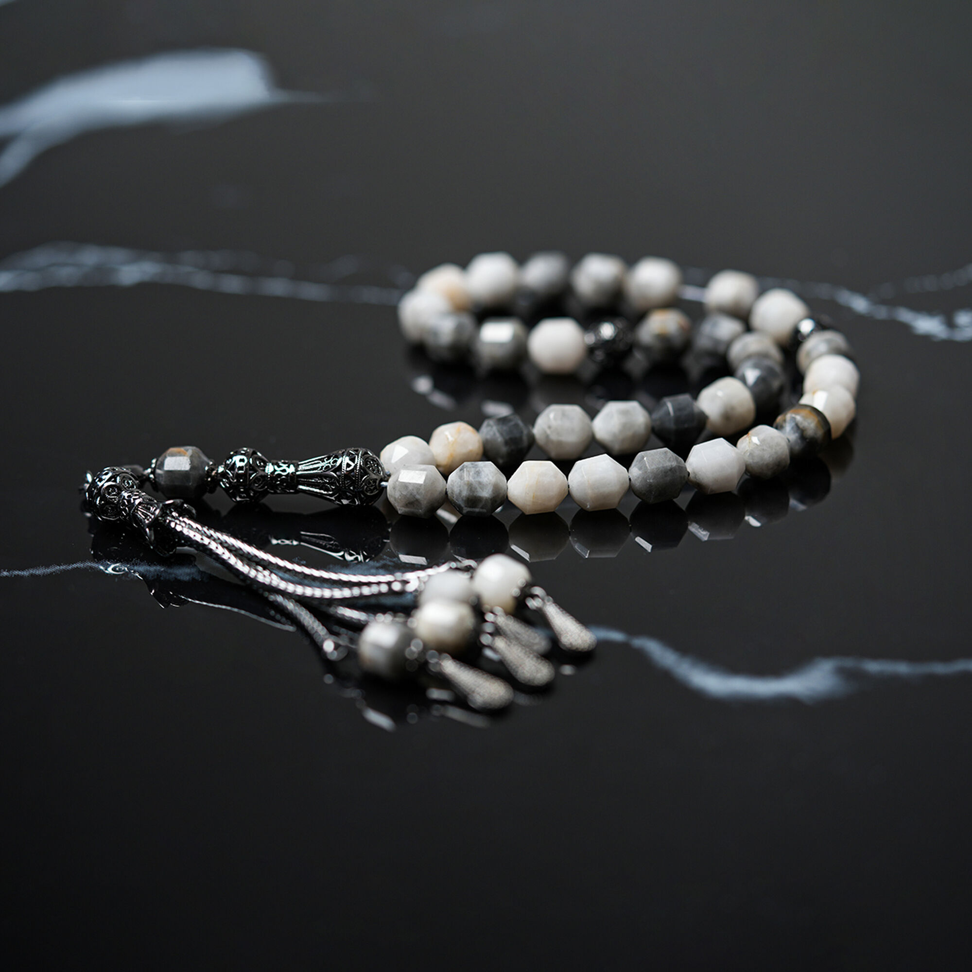 مع علبه Y23 20216029-B سبح براود حجر