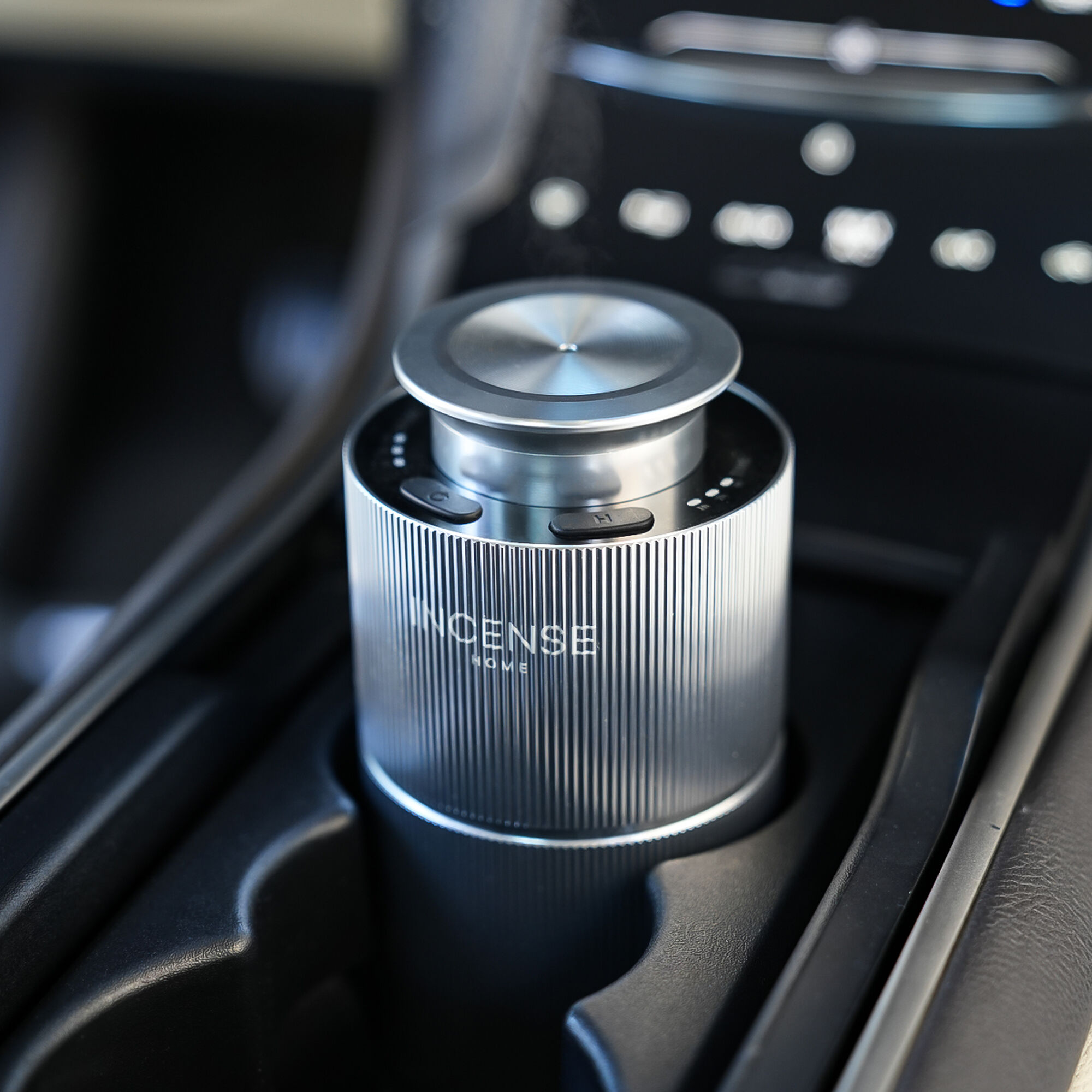 "Small diffuser (cabinet - car) Portable electronic gas - 20N/B White."